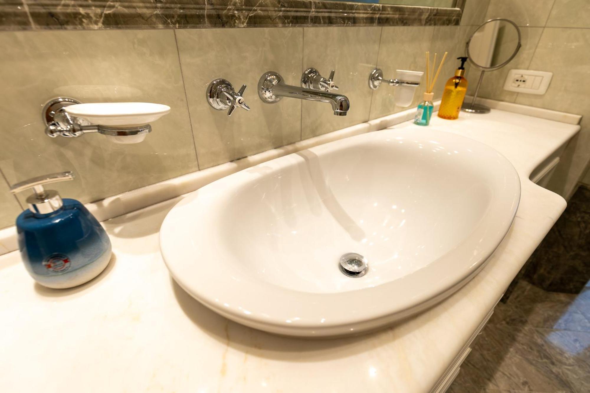 Saint John Loft Apartment โรม ภายนอก รูปภาพ